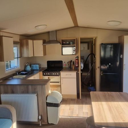 Newquay Bay Porth Caravan - 6 Berth Eksteriør billede