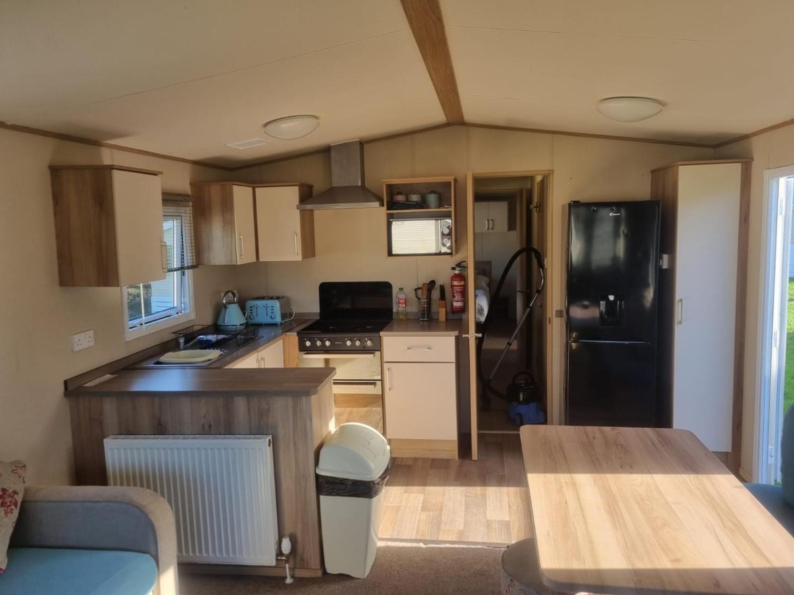 Newquay Bay Porth Caravan - 6 Berth Eksteriør billede